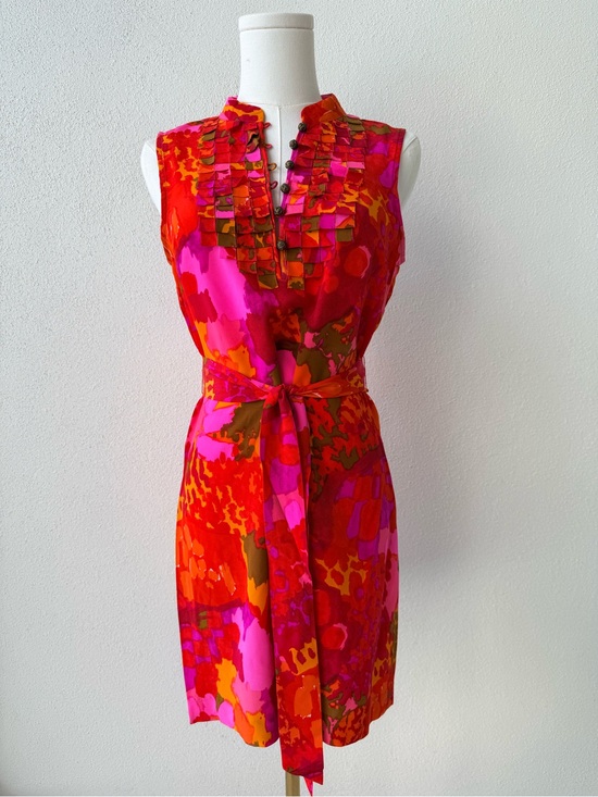 Beth Bowley Dresses & Skirts - STUNNER! Beth Bowley 100% silk Pink & Red Sleeveless Dress. Removable belt, 2
